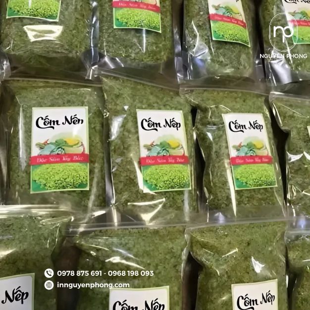 in tem nhãn cốm nếp bắt mắt